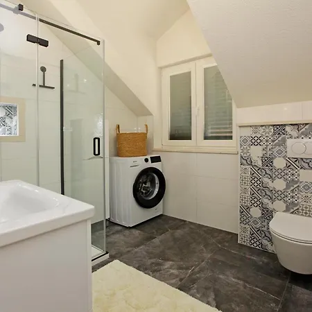 Penthouse Vanja Apartment